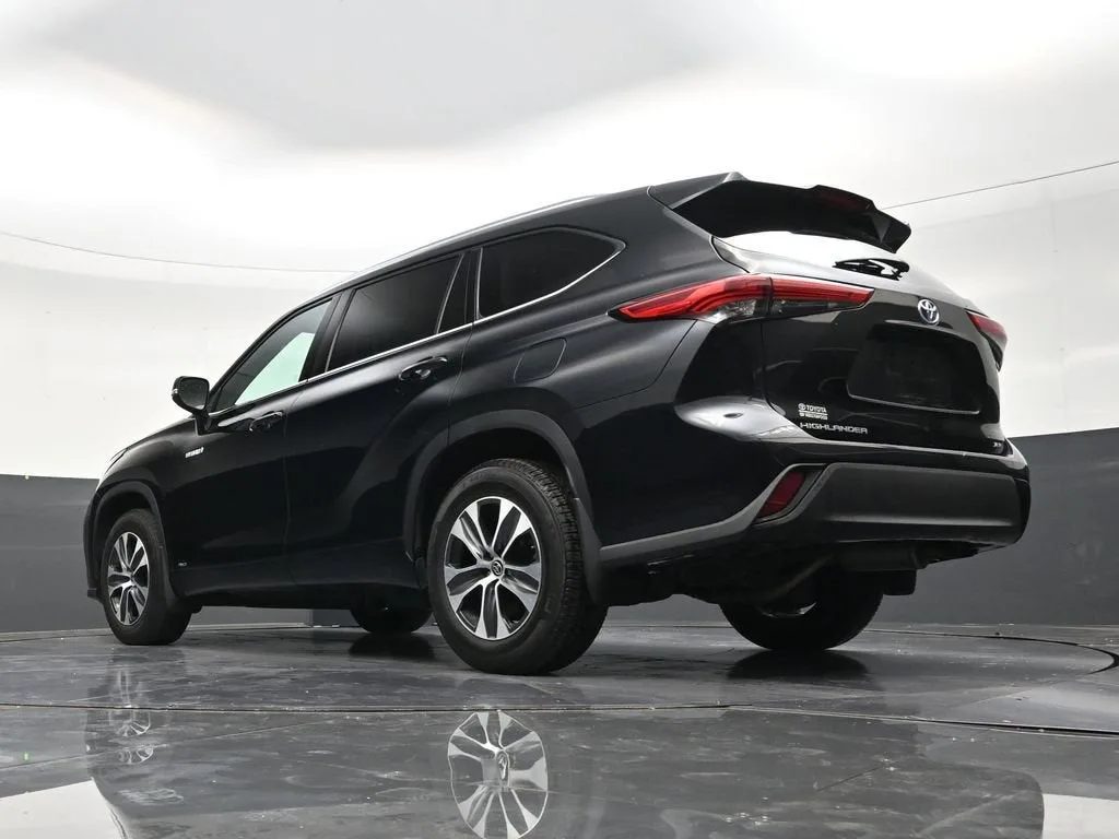 2021 Toyota Highlander Hybrid XLE photo 22