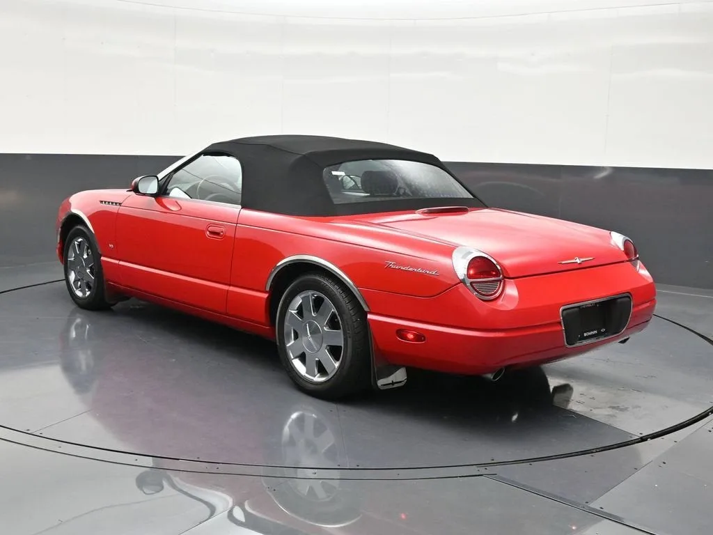 2003 Ford Thunderbird Deluxe photo 3