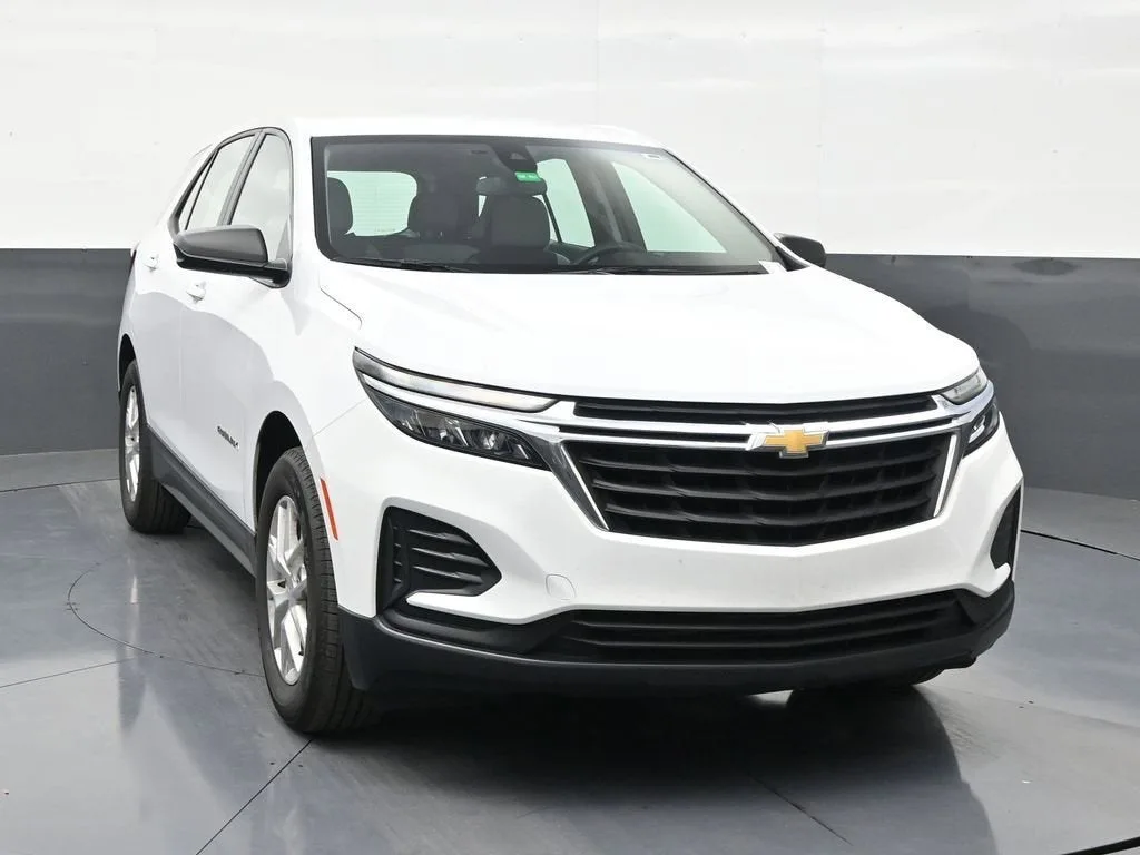 2024 Chevrolet Equinox LS photo 7