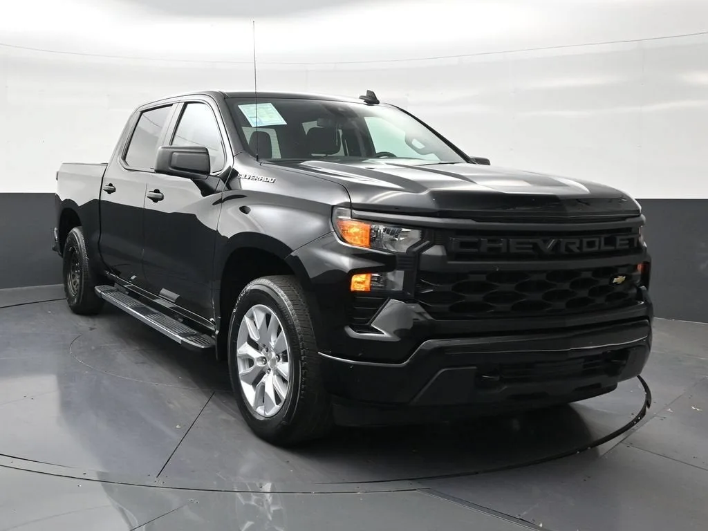 2024 Chevrolet Silverado 1500 Custom photo 7