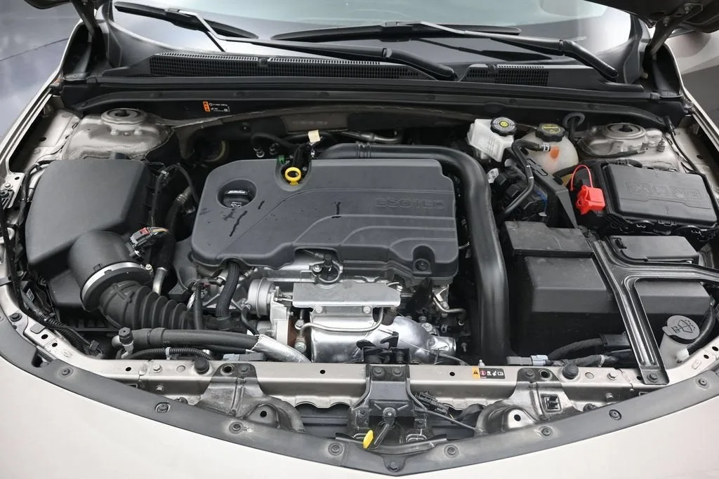 2025 Chevrolet Malibu LS photo 12