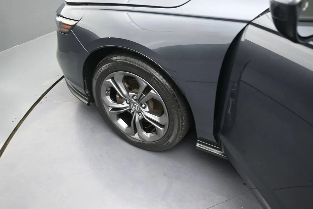 2023 Honda Accord EX photo 12