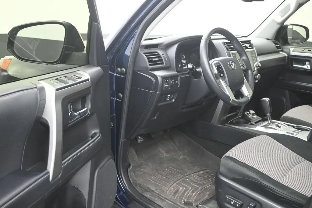 2024 Toyota 4Runner SR5 photo 10