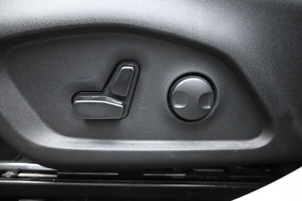 2023 Jeep Compass Limited photo 11