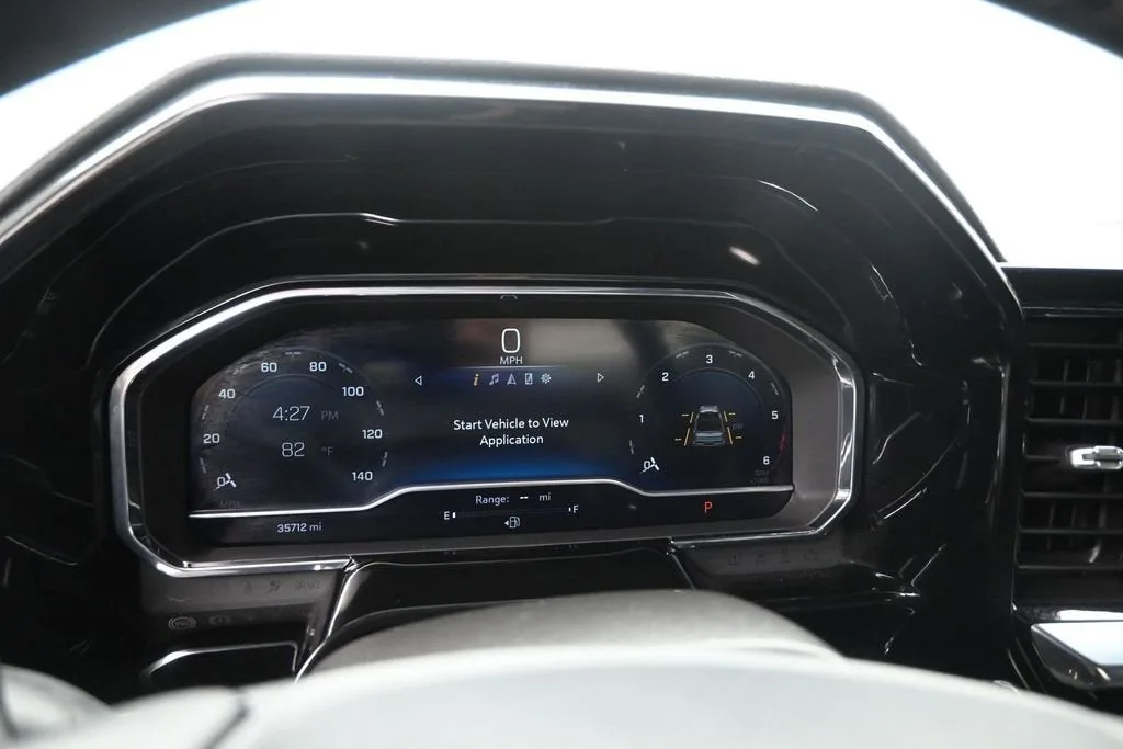 2023 Chevrolet Silverado 1500 LT photo 11