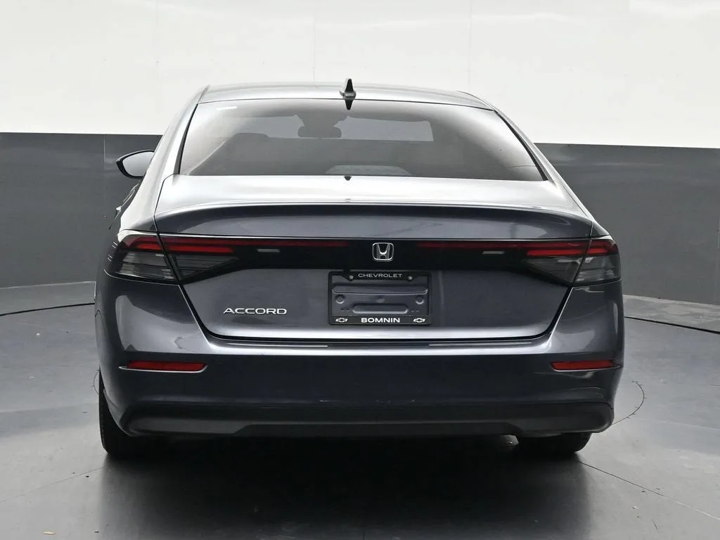 2023 Honda Accord EX photo 4