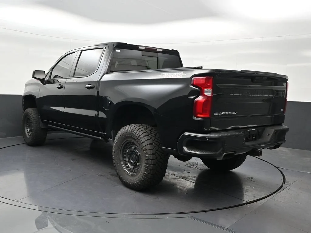 2019 Chevrolet Silverado 1500 LT Trail Boss photo 3