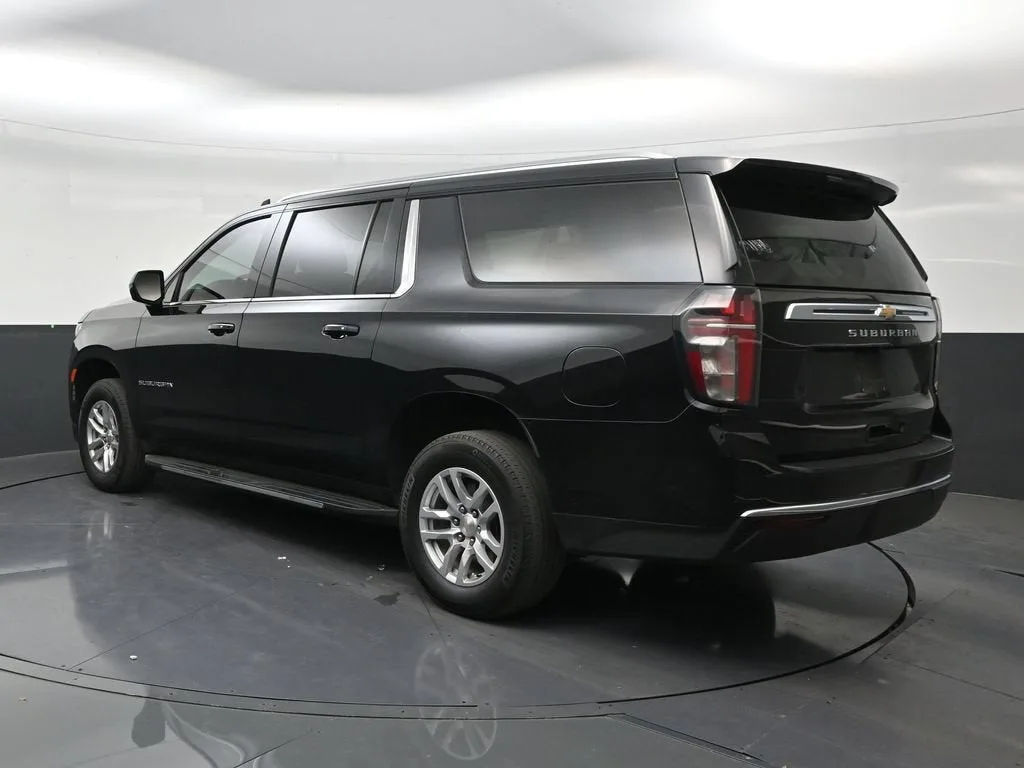 2024 Chevrolet Suburban LS photo 3