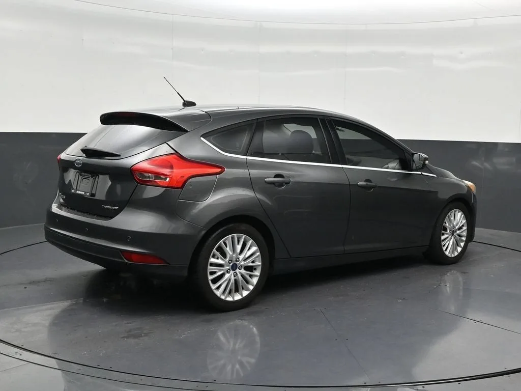 2018 Ford Focus Titanium photo 5