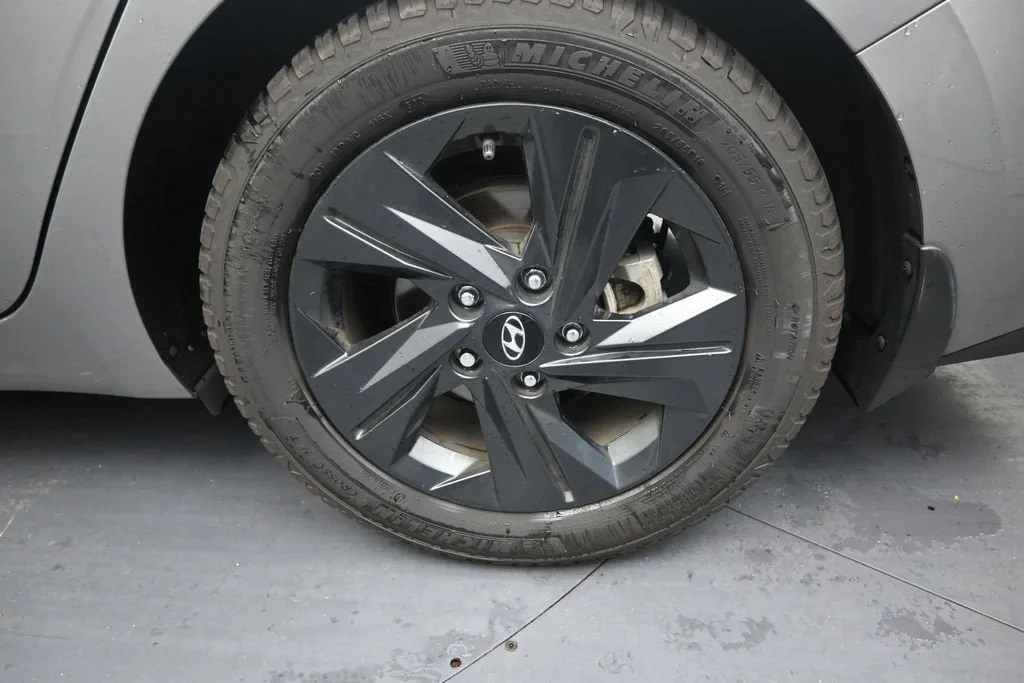2023 Hyundai Elantra Hybrid Blue photo 10