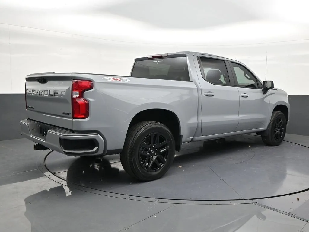 2024 Chevrolet Silverado 1500 RST photo 5