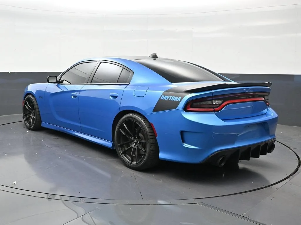 2023 Dodge Charger Scat Pack photo 3