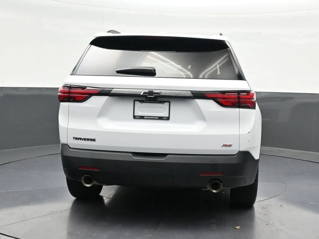2023 Chevrolet Traverse RS photo 4