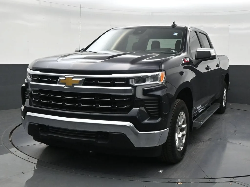 2023 Chevrolet Silverado 1500 LT photo 8