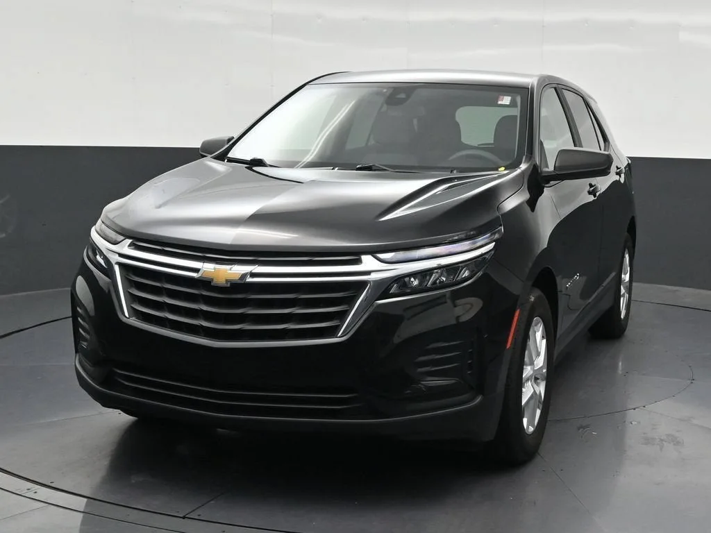 2022 Chevrolet Equinox LS photo 9