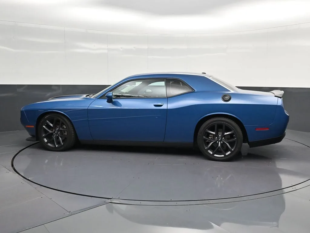 2023 Dodge Challenger GT photo 8
