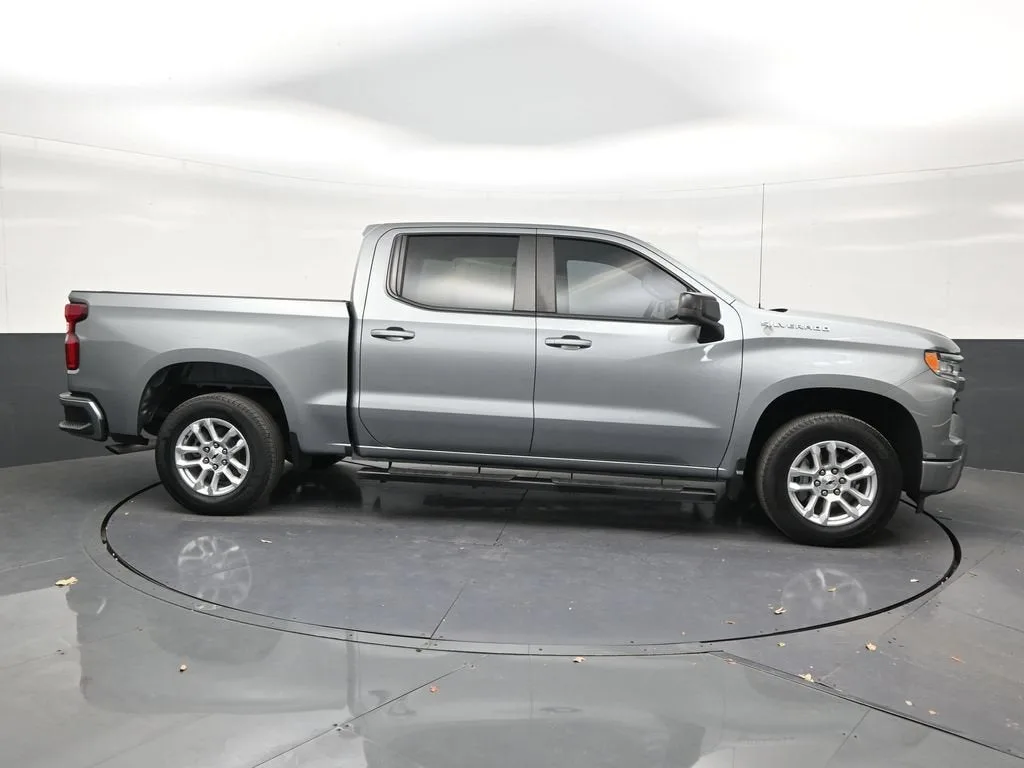 2023 Chevrolet Silverado 1500 RST photo 6
