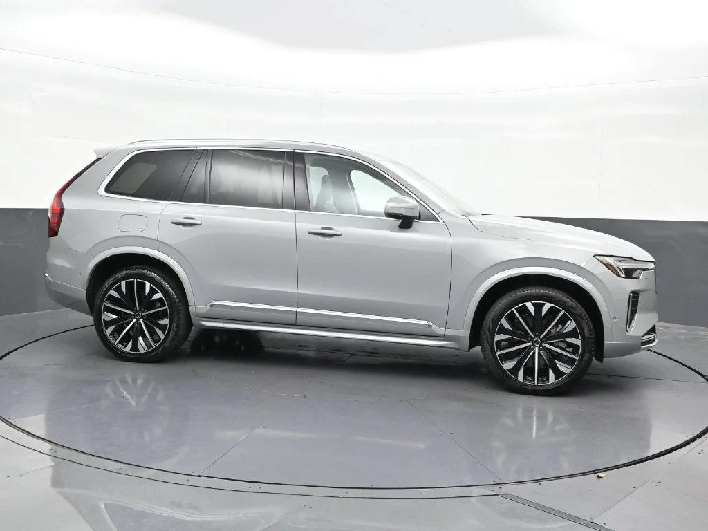 2026 Volvo XC90 Ultra photo 7