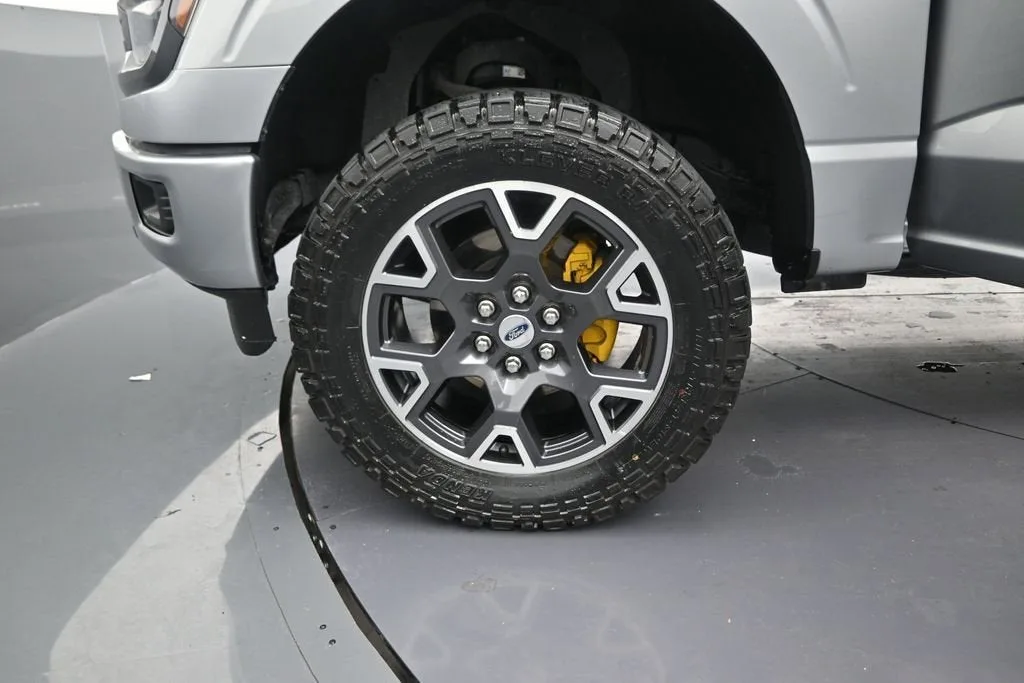 2024 Ford F-150 STX photo 11