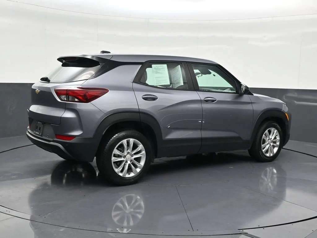 2022 Chevrolet Trailblazer LS photo 5