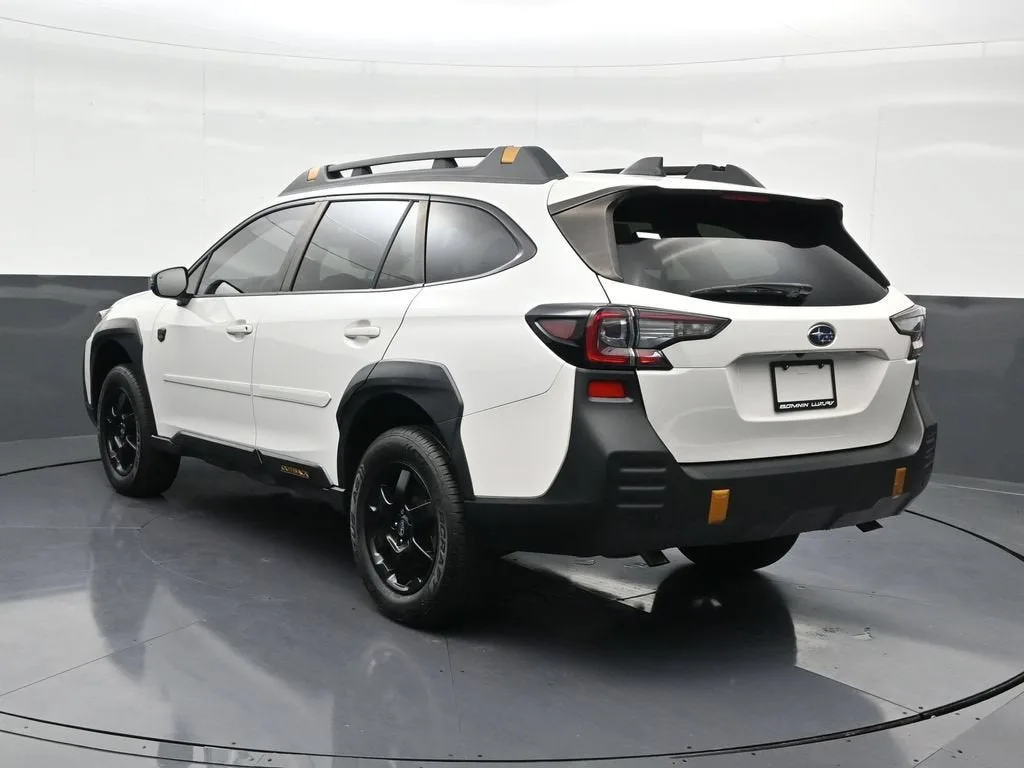 2022 Subaru Outback Wilderness photo 5