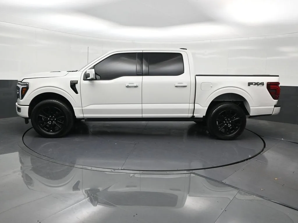 2025 Ford F-150 Platinum photo 2