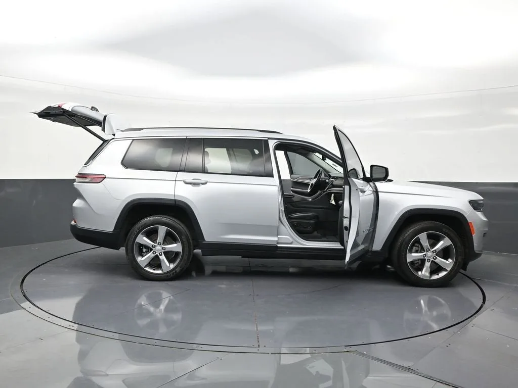 2021 Jeep Grand Cherokee L Limited 4x2 photo 30