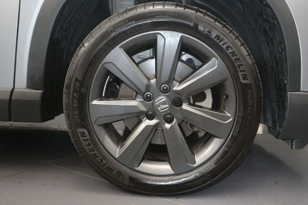 2025 Honda Pilot Sport photo 9
