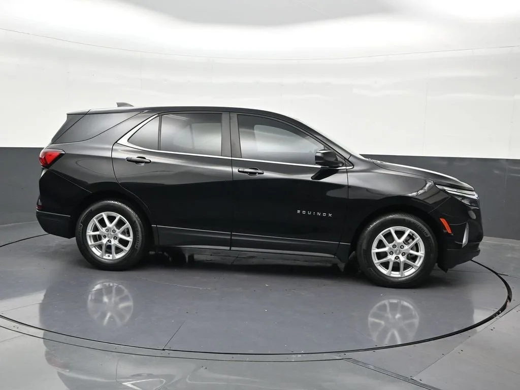 2023 Chevrolet Equinox LT photo 7