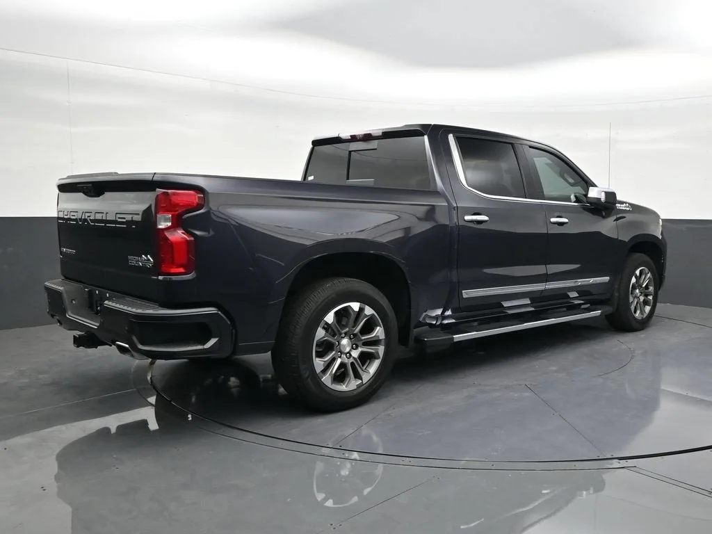 2024 Chevrolet Silverado 1500 High Country photo 5