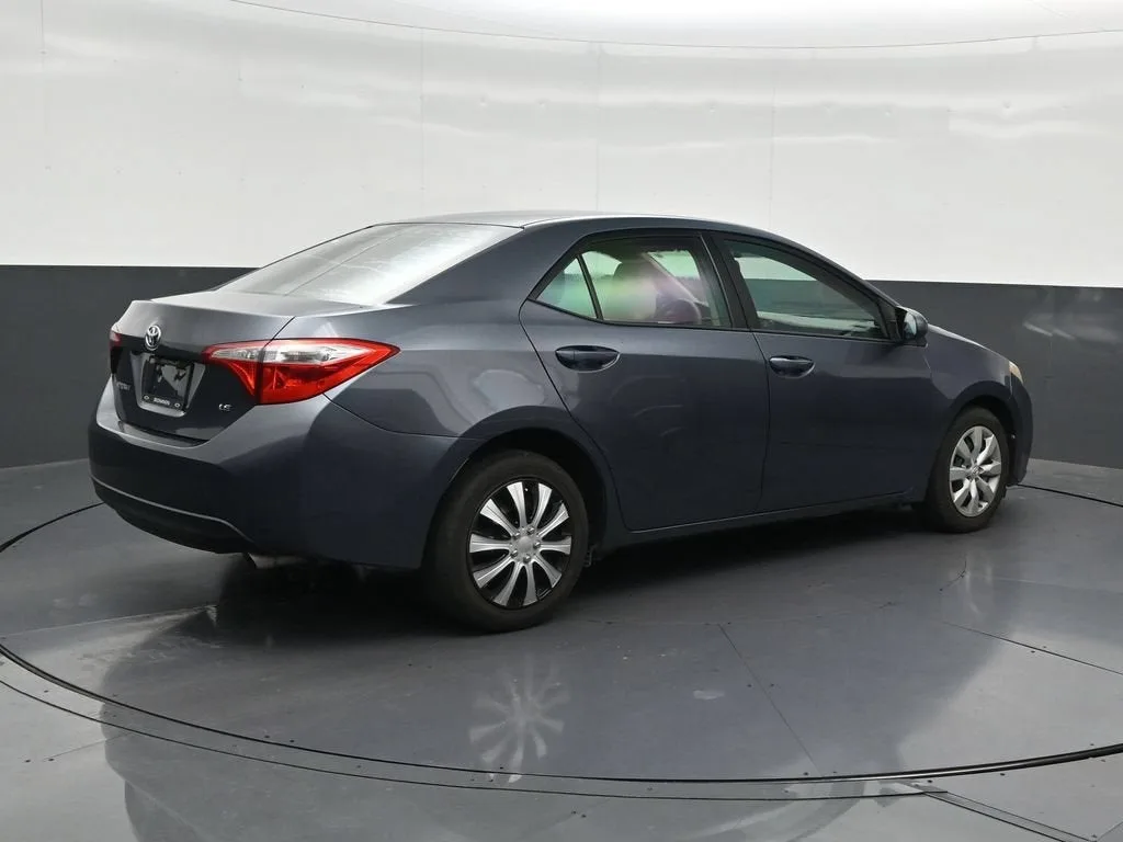 2015 Toyota Corolla L photo 5