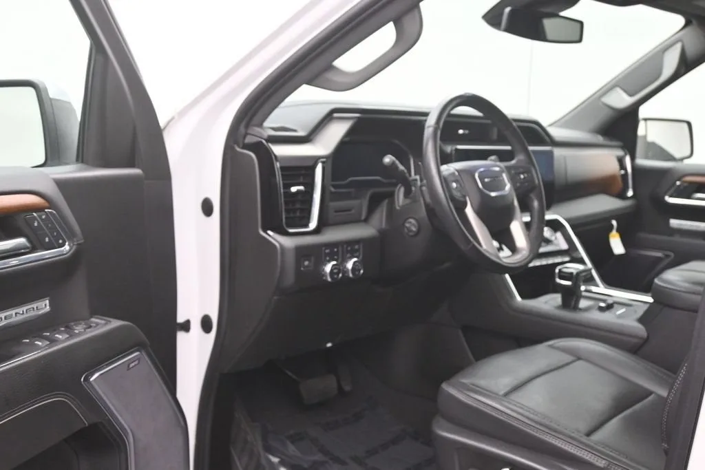 2023 GMC Sierra 1500 Denali photo 10