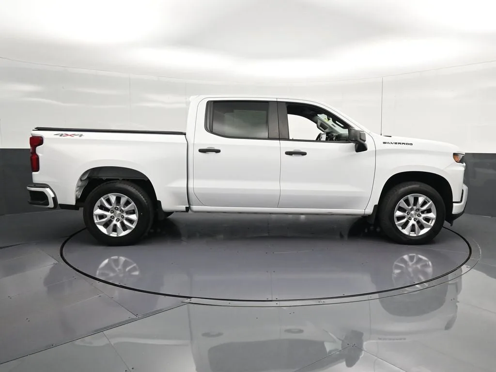 2020 Chevrolet Silverado 1500 Custom photo 4