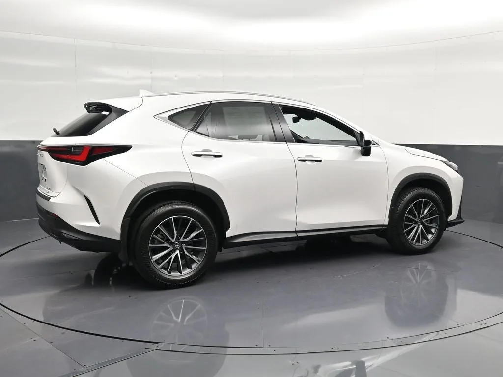 2024 Lexus NX 350 Premium photo 3