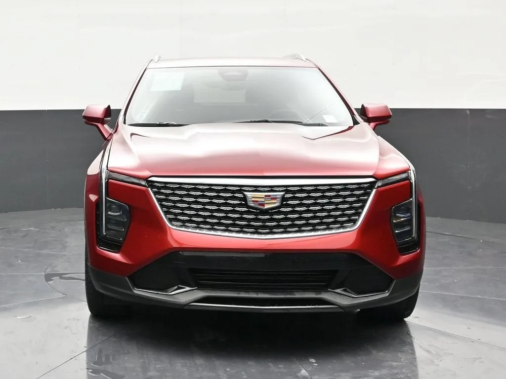 2024 Cadillac XT4 Premium Luxury photo 8
