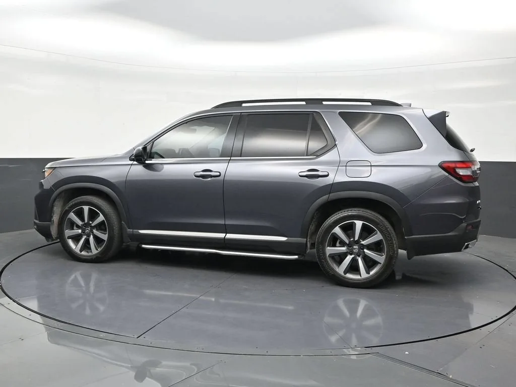 2024 Honda Pilot Elite photo 2