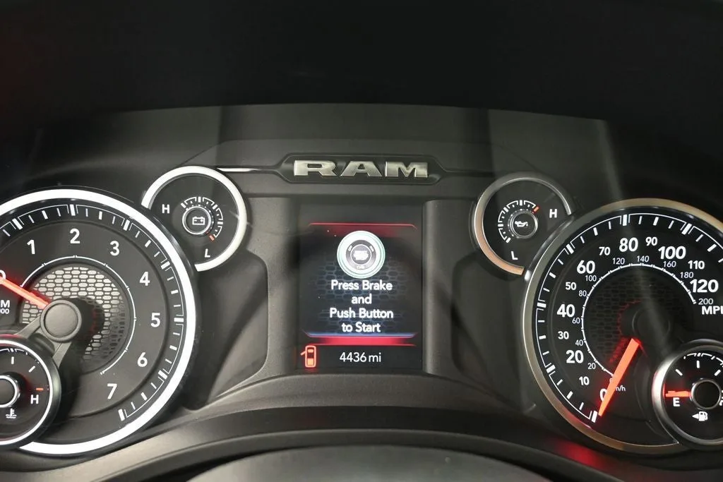 2025 RAM 1500 Tradesman photo 10