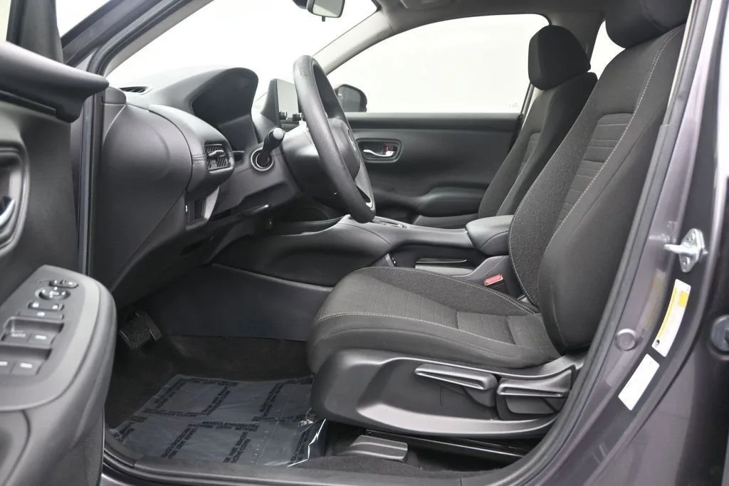 2024 Honda HR-V 2WD LX photo 11