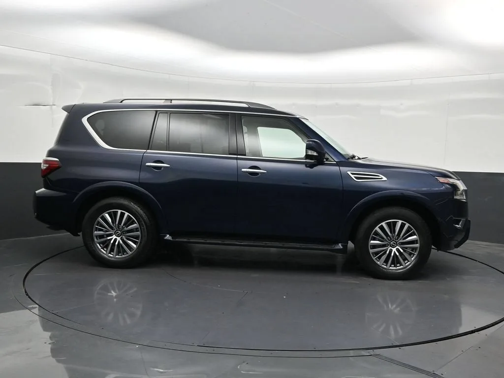 2023 Nissan Armada SL 2WD photo 7