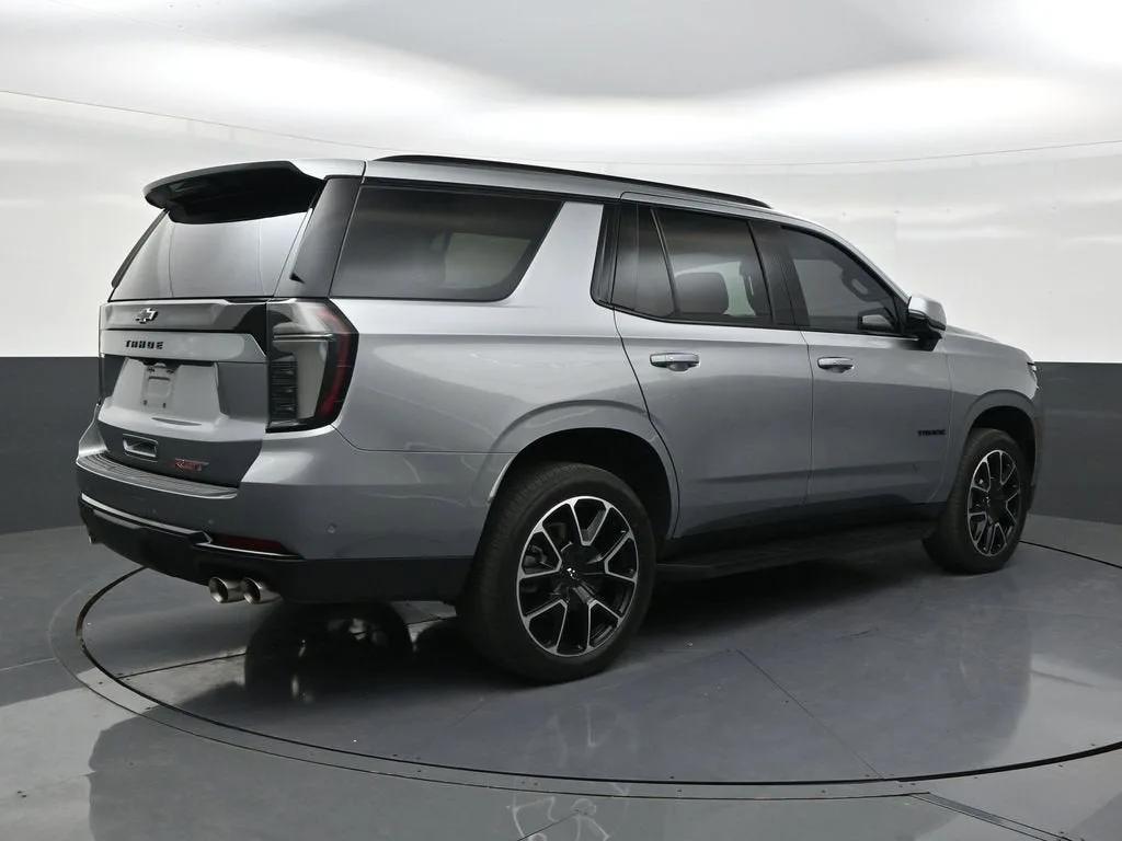 2025 Chevrolet Tahoe RST photo 5