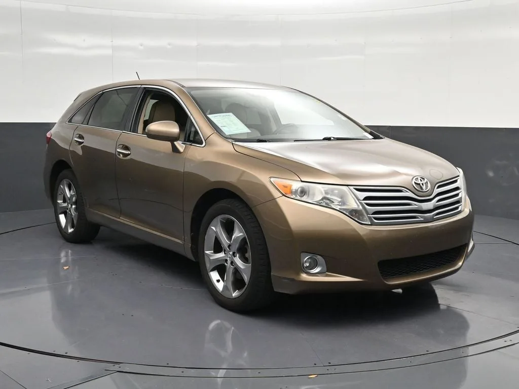2010 Toyota Venza Base photo 5