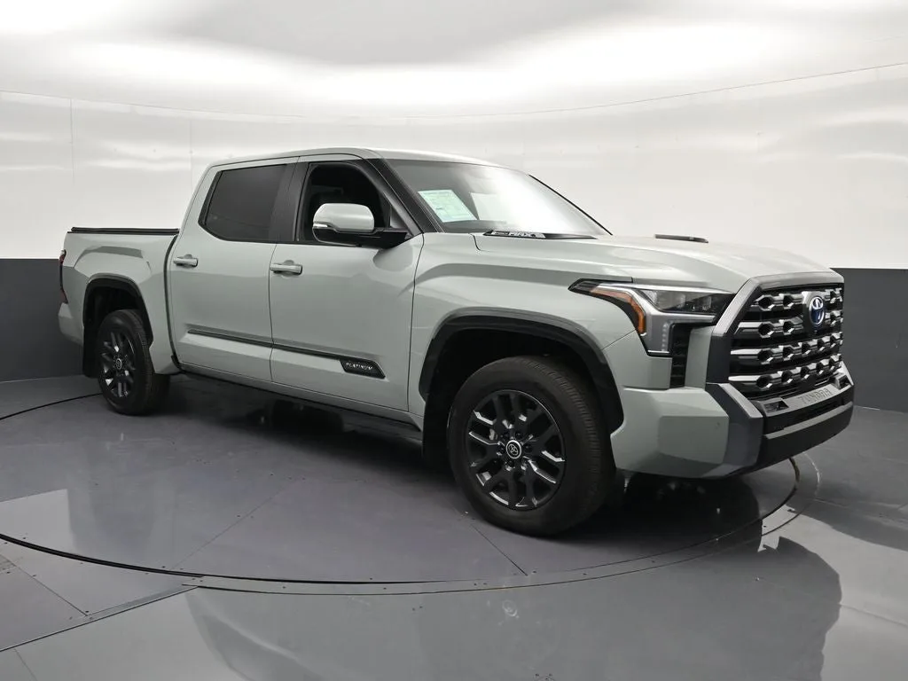 2024 Toyota Tundra Hybrid Platinum photo 5