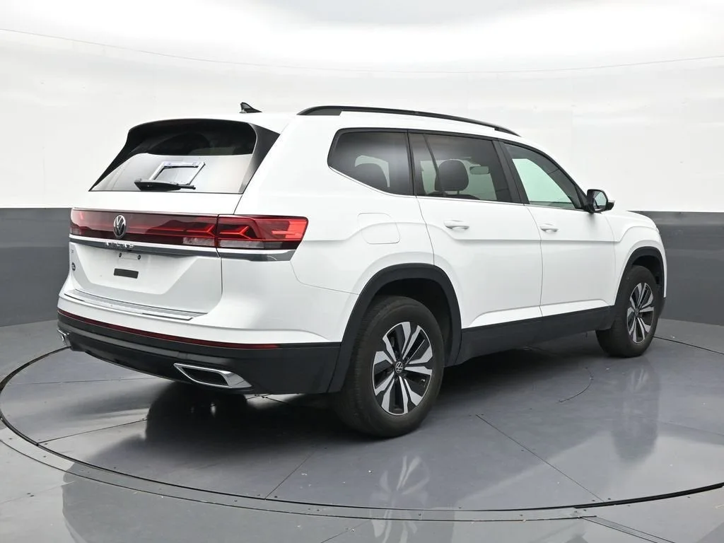 2025 Volkswagen Atlas 2.0T SE photo 5
