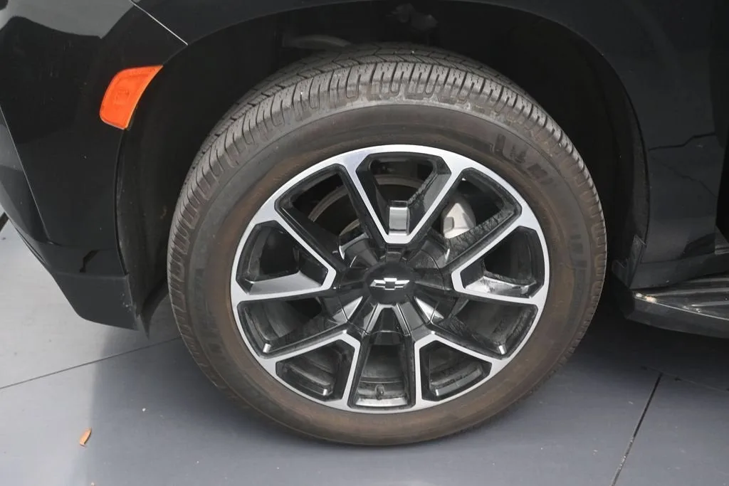 2023 Chevrolet Tahoe RST photo 11