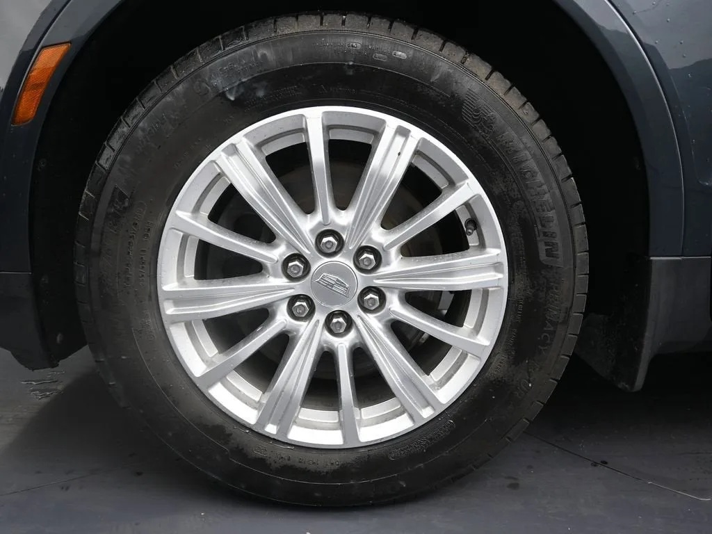 2019 Cadillac XT5 FWD photo 9