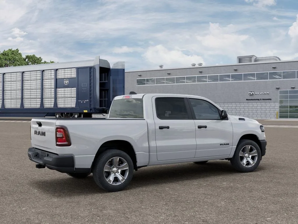 2025 RAM 1500 Tradesman photo 4