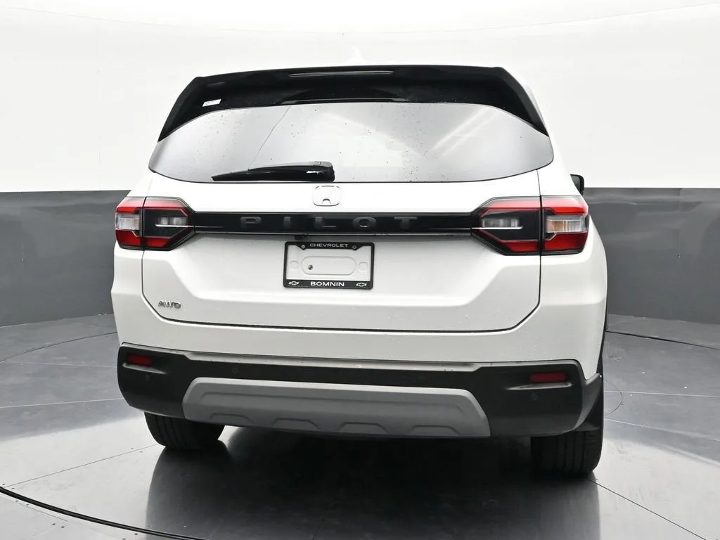 2024 Honda Pilot EX-L photo 4