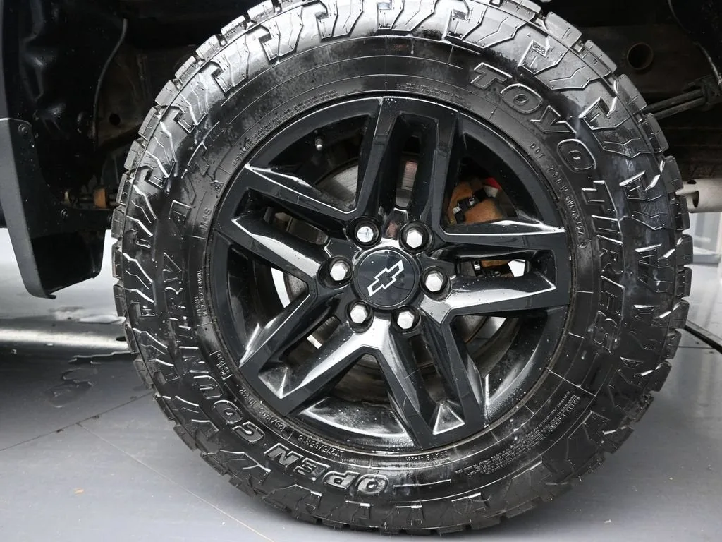 2024 Chevrolet Silverado 1500 LT Trail Boss photo 9