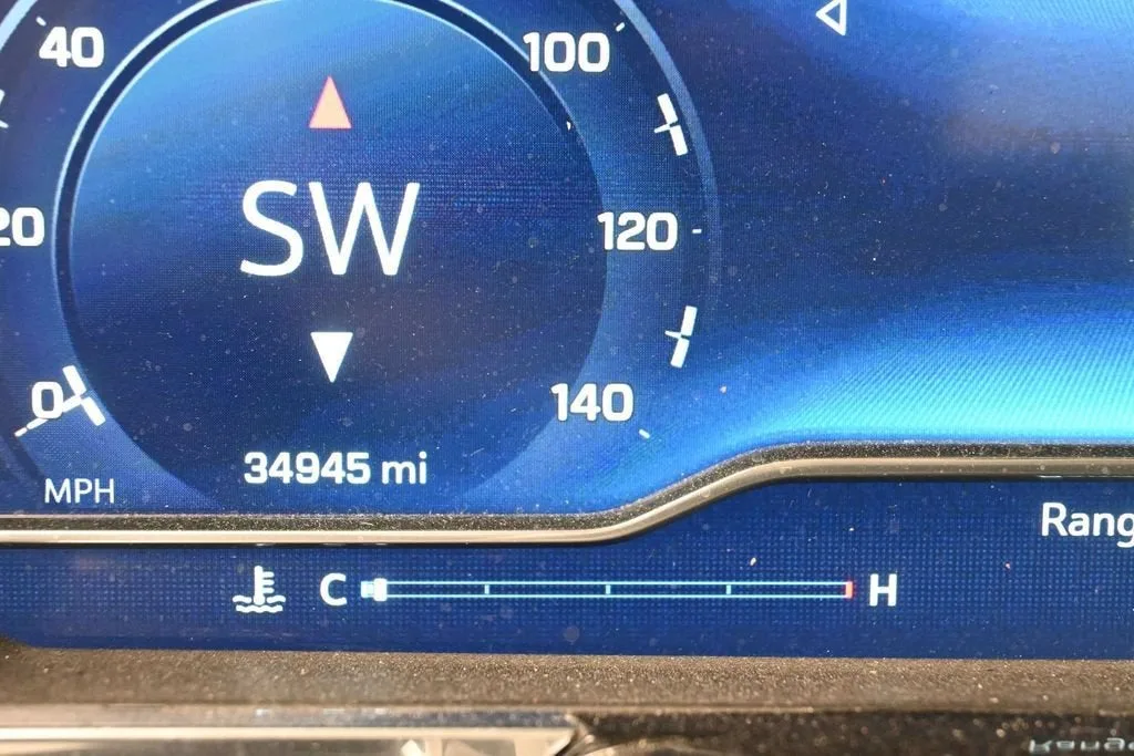 2023 Chevrolet Silverado 1500 RST photo 10