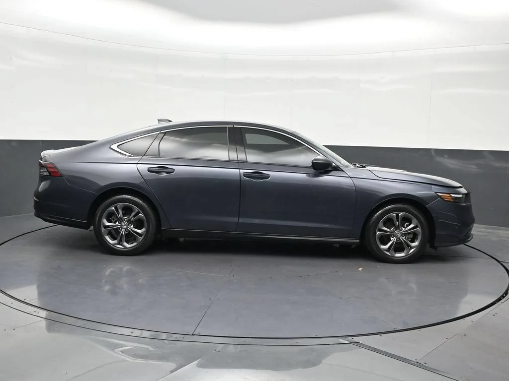 2023 Honda Accord EX photo 6